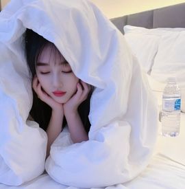 喵喵要饿死了的图片
