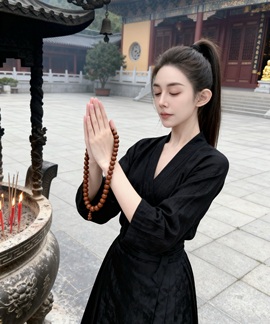 我叫王楠主播照片