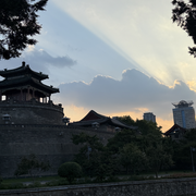 小孩哥活了