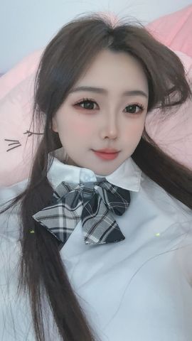如初₂₃₃的图片