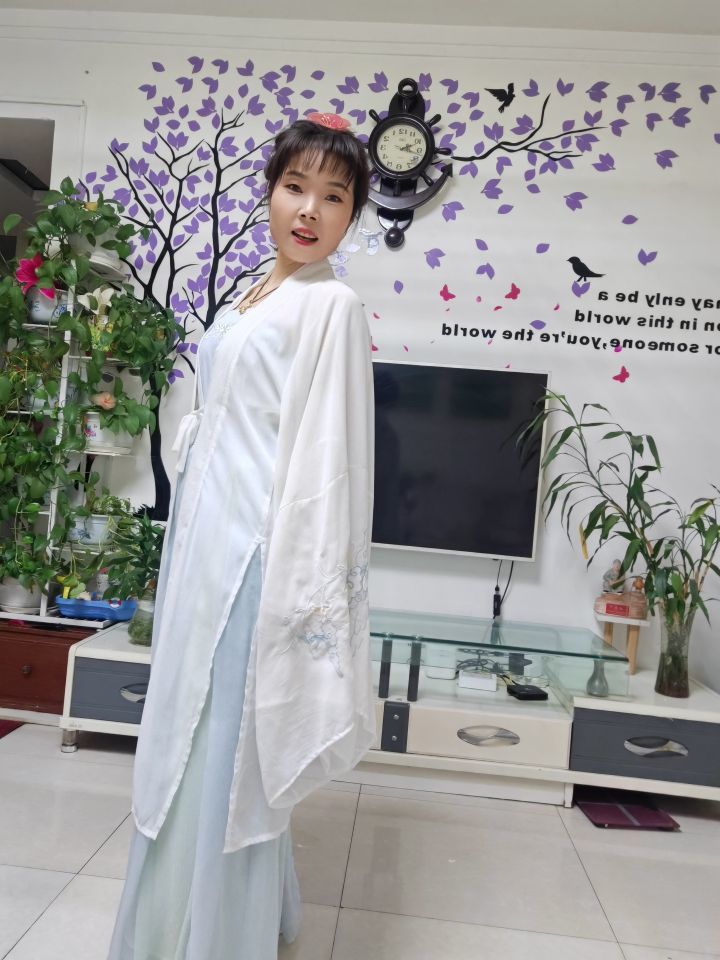 迷你朵朵主播图片