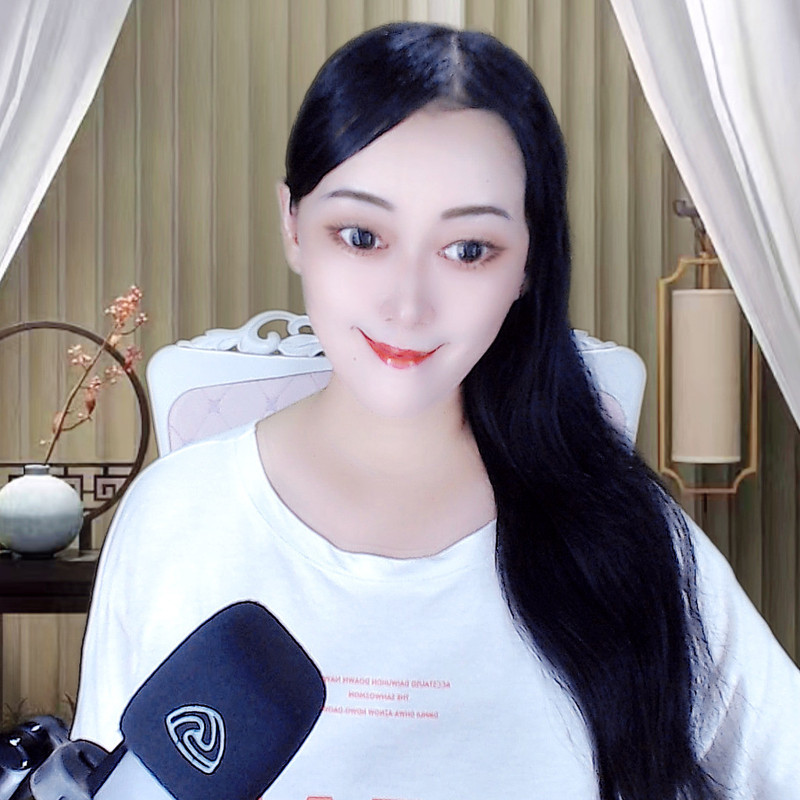 沐采铃的主播海报