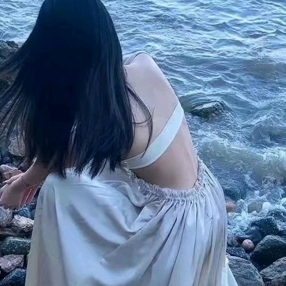 板栗👑海报