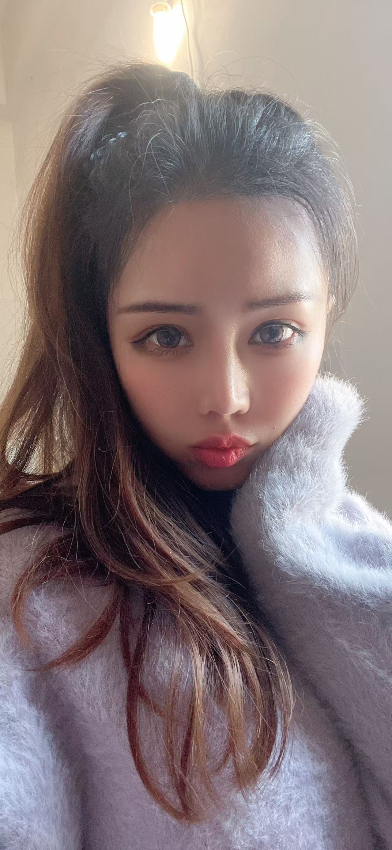 依芝の有事暂休下月见主播图片