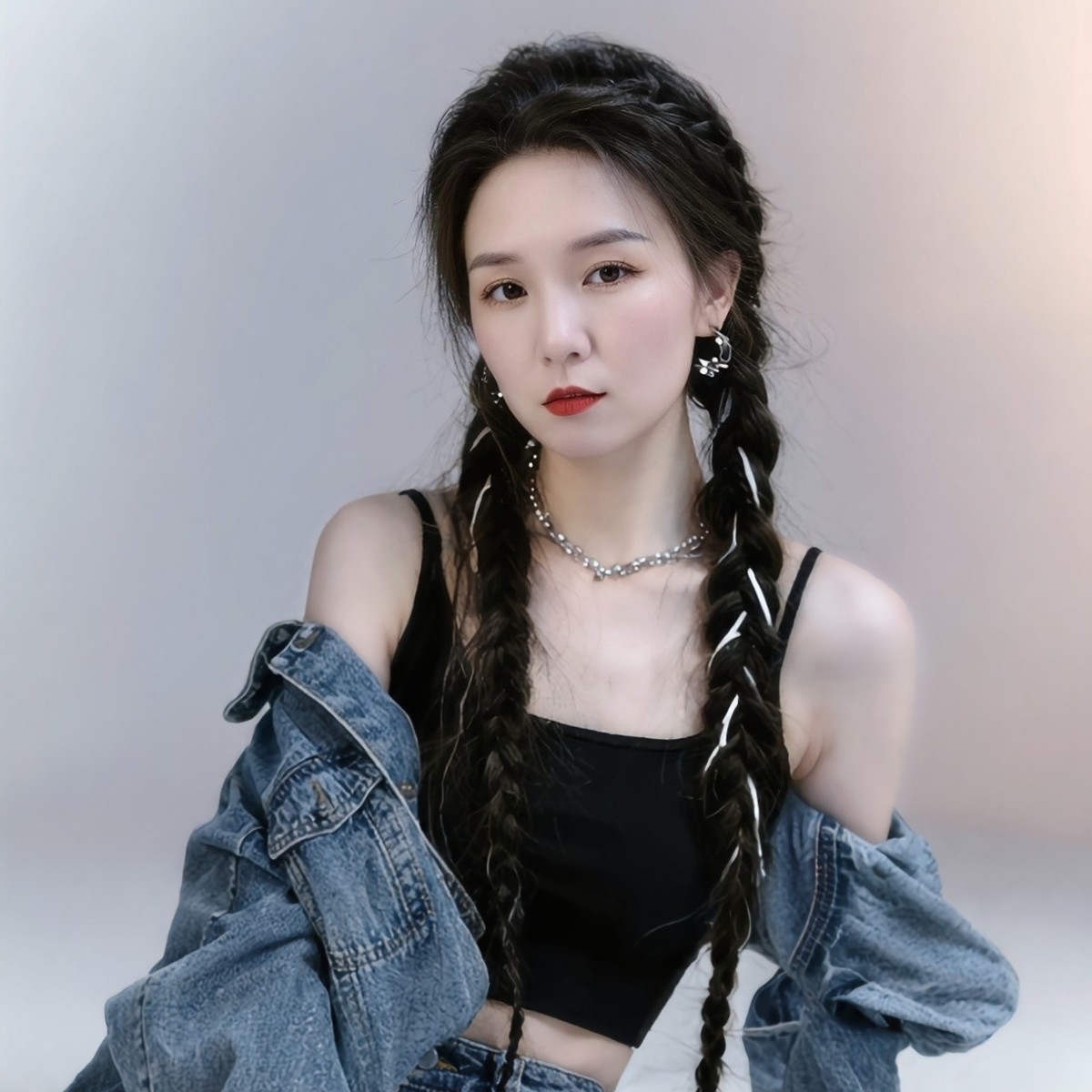 新人阳阳🍎求束光的直播间