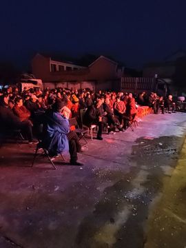 桃子🍑游园中的图片