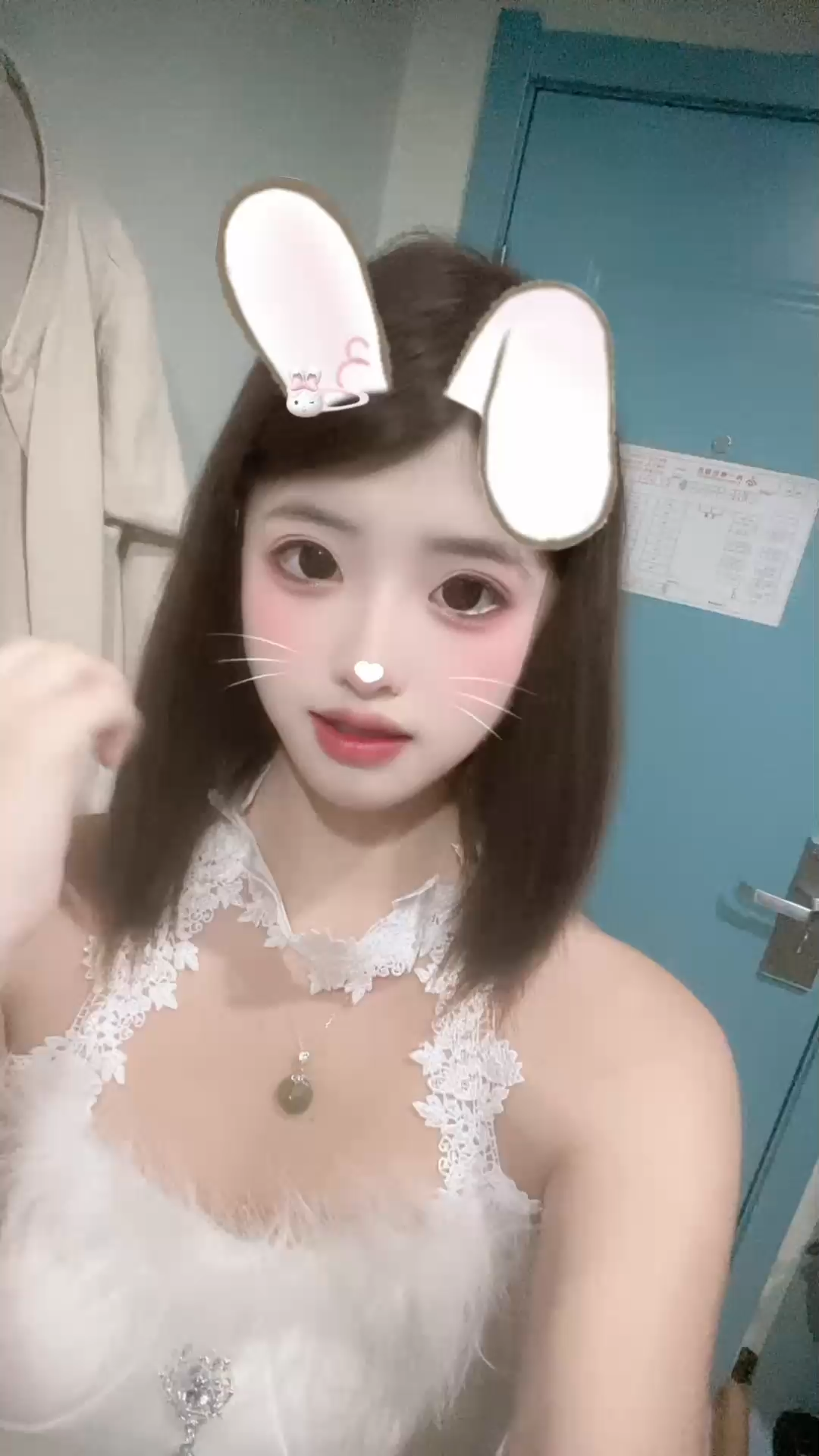 哥哥看看妹妹吧～