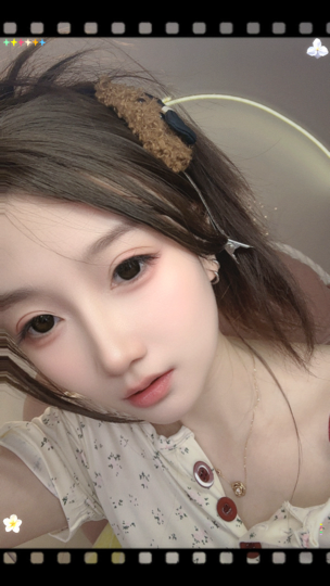 妮崽🎤求复活甲海报