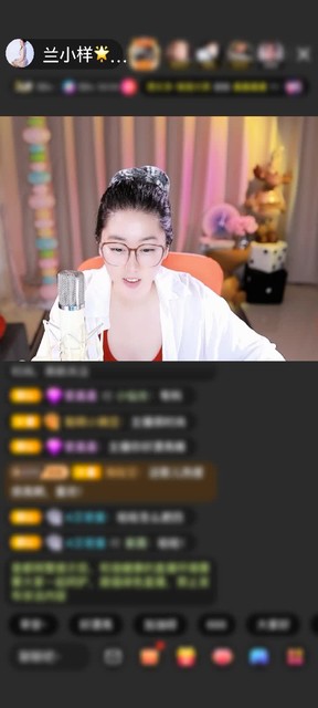 毕竟你开大众 没必要低调 哈哈哈