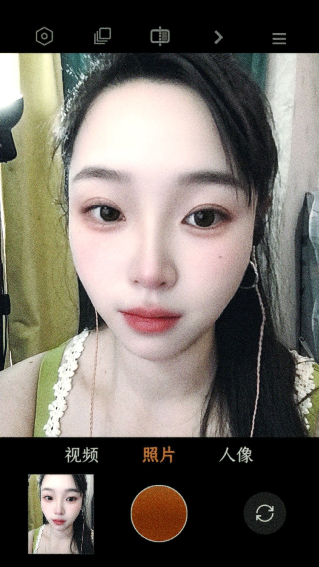 代理姍姍24小時(shí)秒返主播圖片