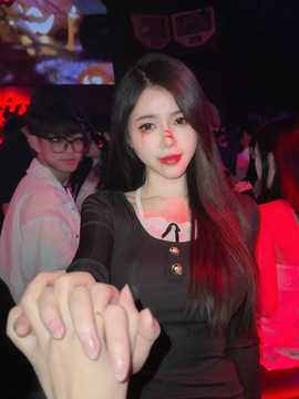 安安热舞❥求百元榜的图片