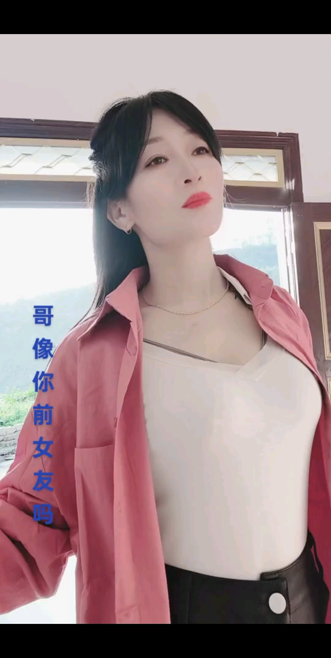 一杯解千愁，酒醉人心夜销魂