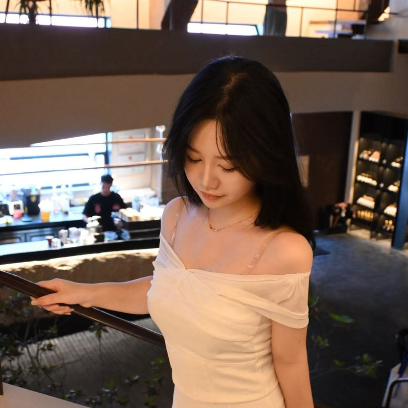 新人想想啦的直播间