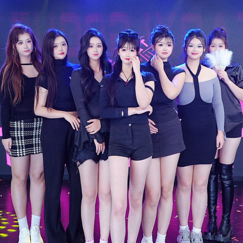 盛亿-女团one的直播间