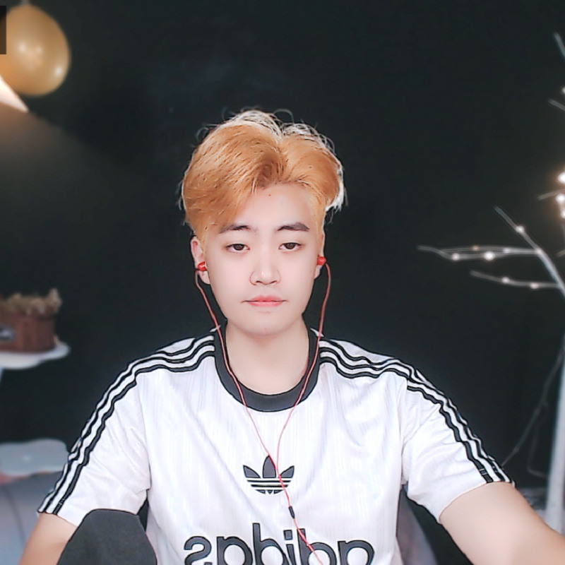 鹿哈、的主播海报