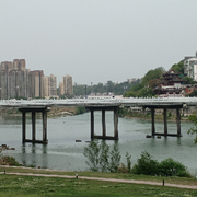 一个小游客！！的头像