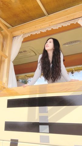 小仙女在等你投喂的图片