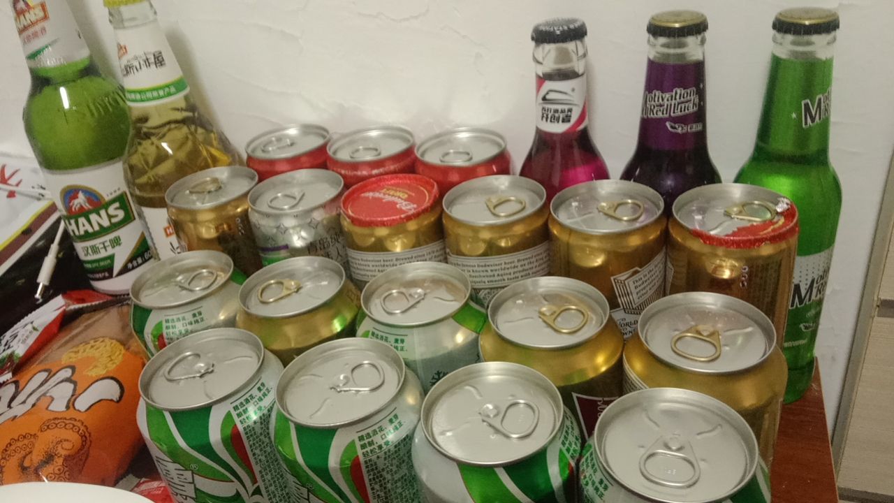 小小南峰主播图片