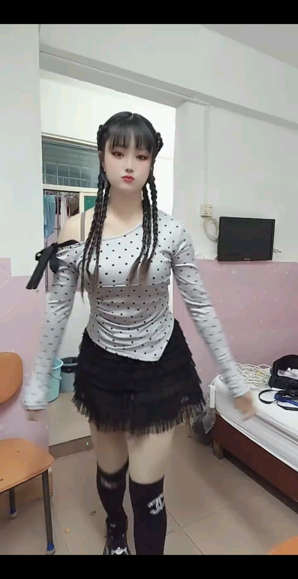 哥哥们，睡了一天，我