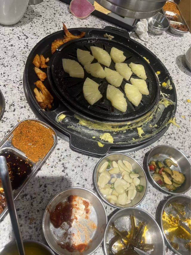 宝莉吖主播图片