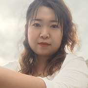 亚姐，一个80后宝妈