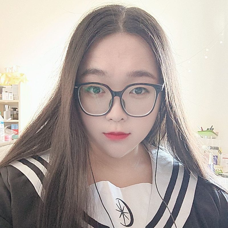 是伊伊哦的主播海报