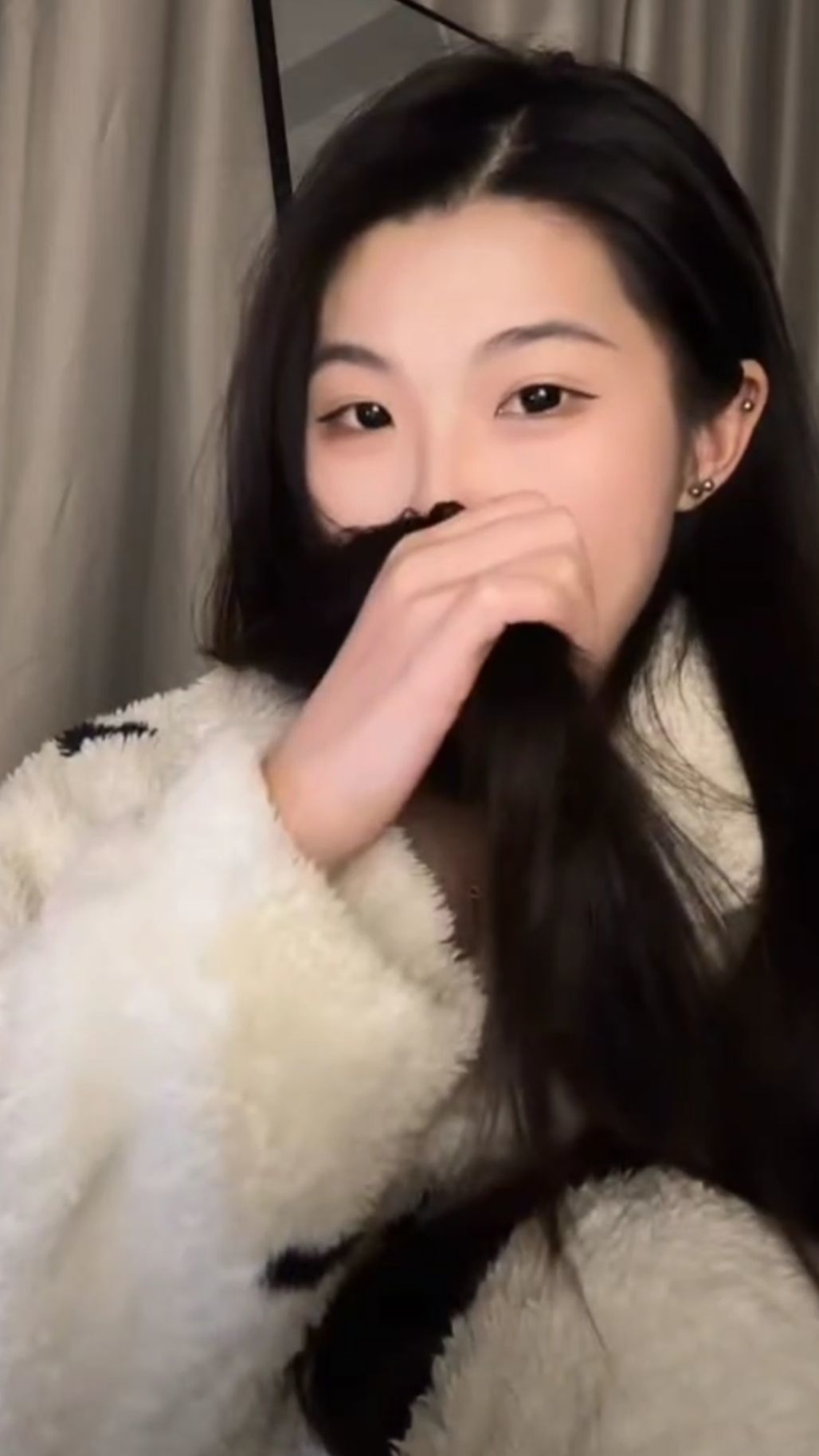 朽木自雕、独饮独醉主播图片