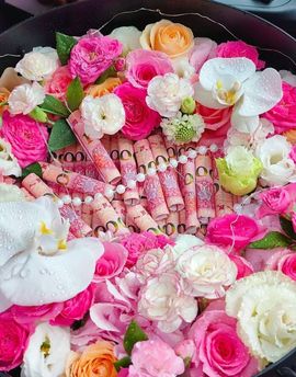 玲儿祝大家新年快乐的图片