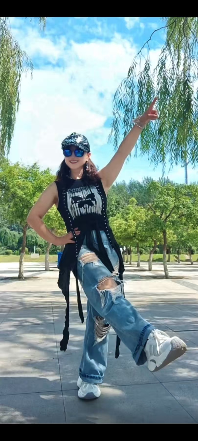 龙菲菲越来越好主播图片