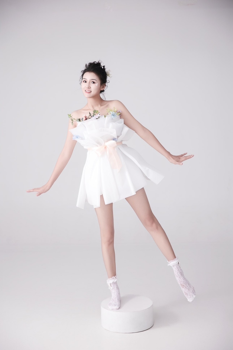 小婷🎤唱歌☆づ主播图片