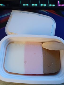 芯柠🍎可乐小公举的图片