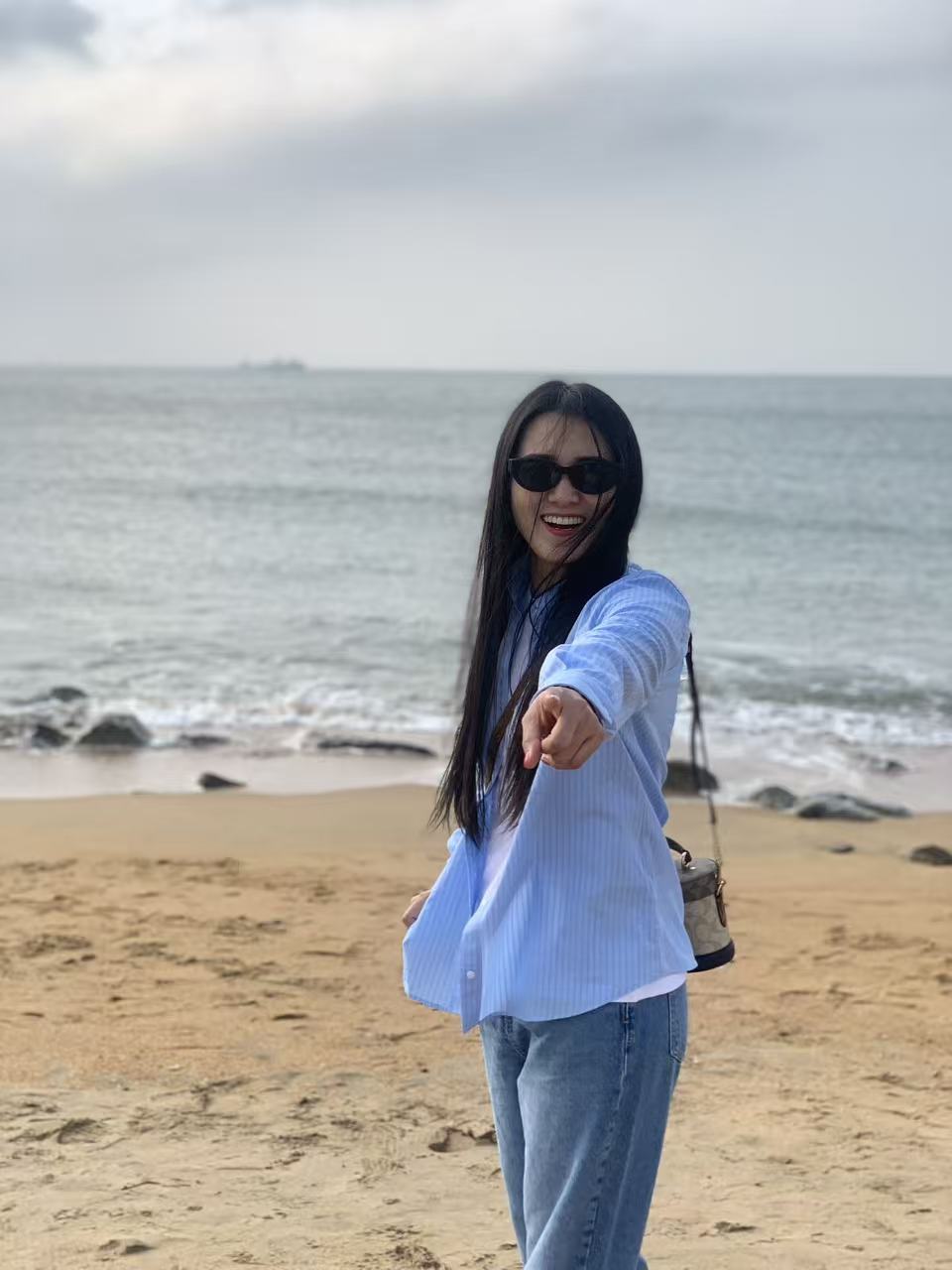 小婷🎤唱歌☆づ主播图片