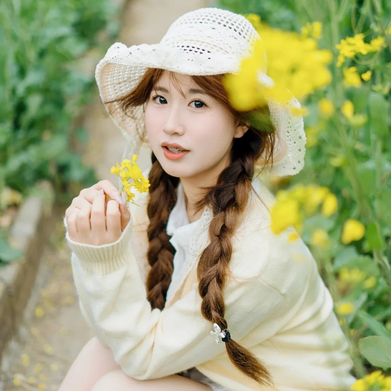 憶瀟情的主播海報(bào)