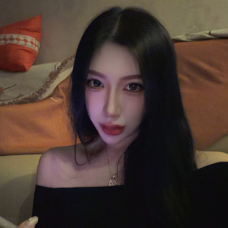 新人子怡的直播间