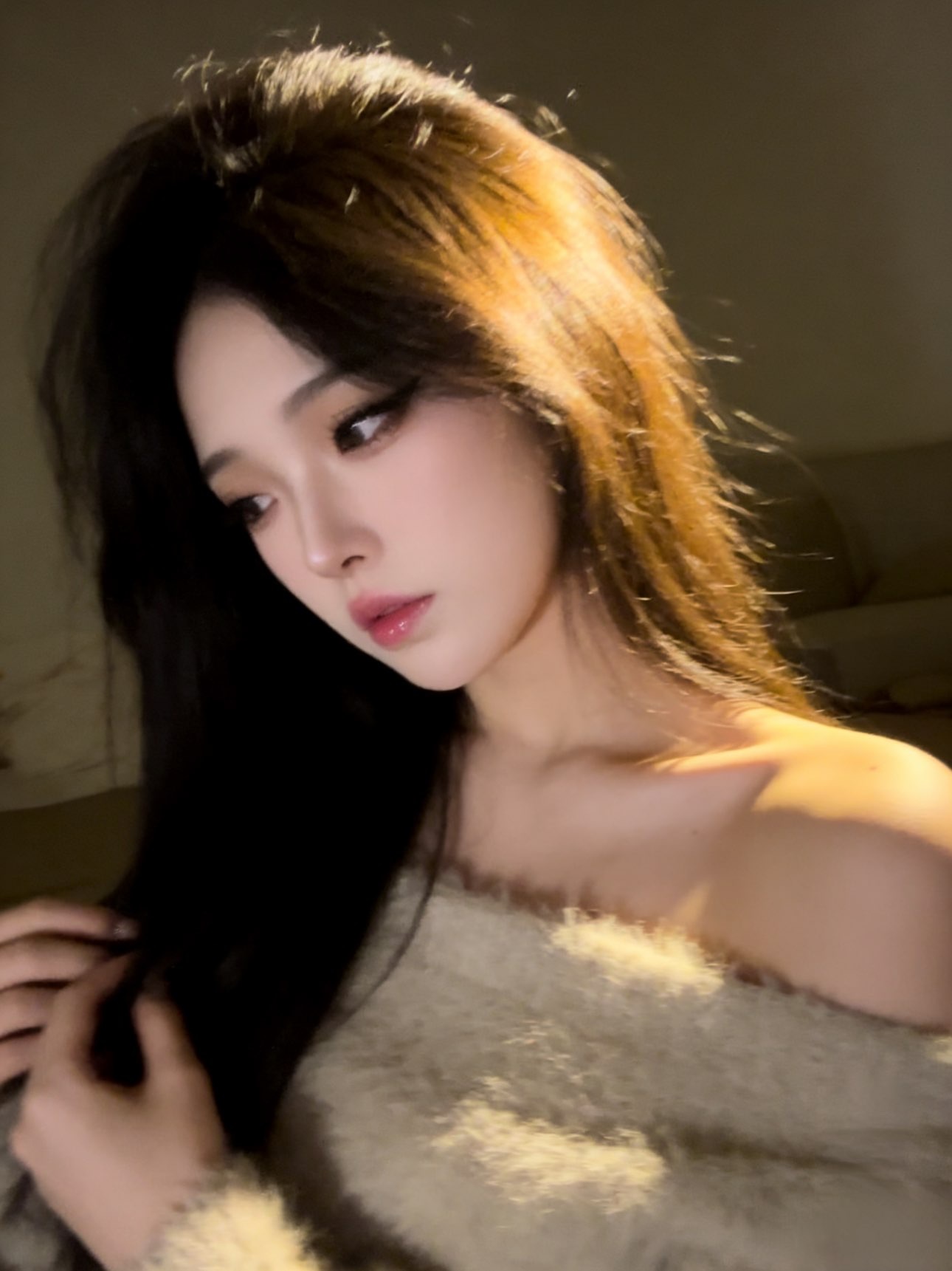 新人~闹闹主播图片