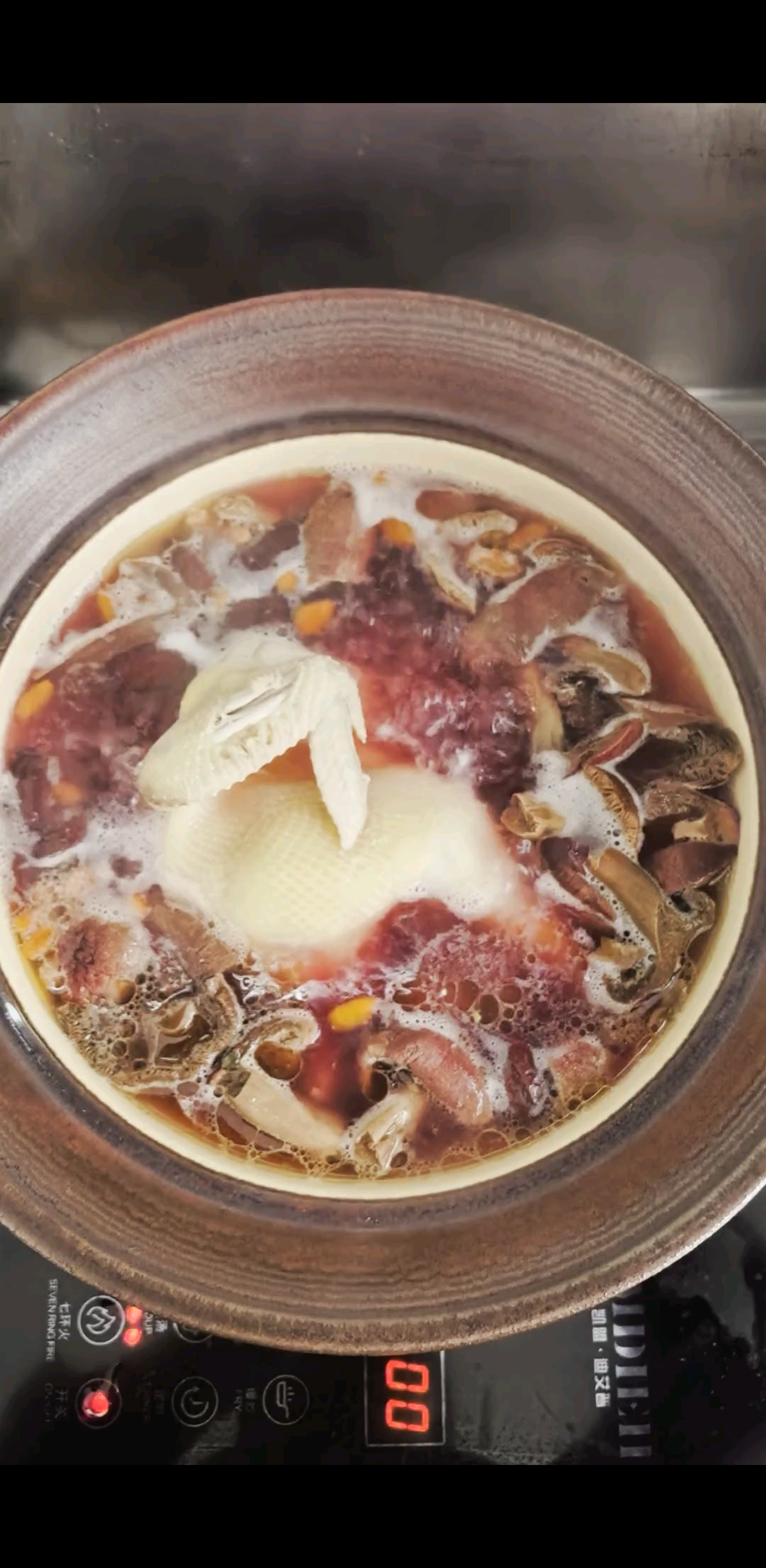 红菌煲鸡----绝对