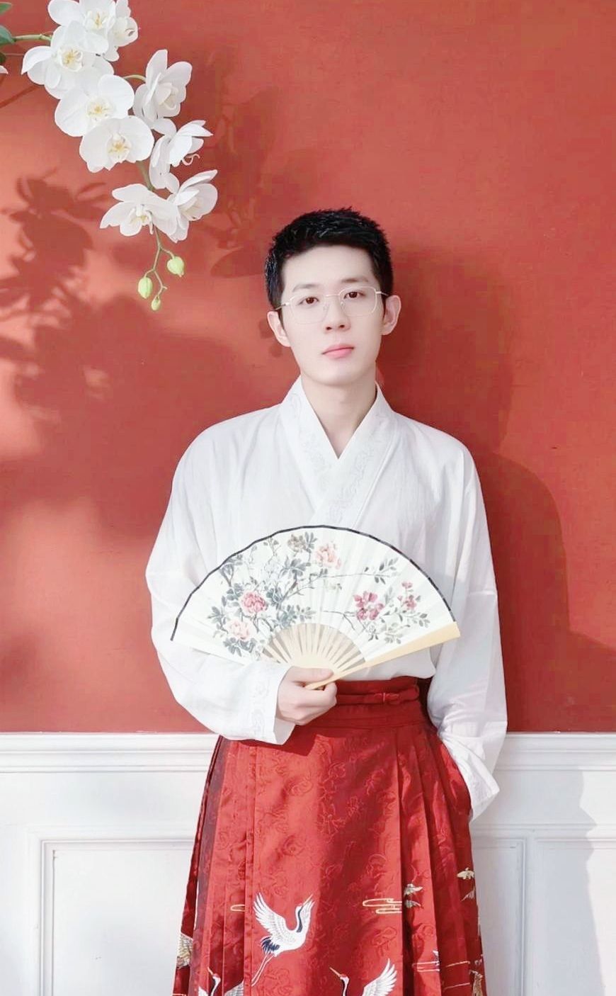 ?花香染晨?主播圖片