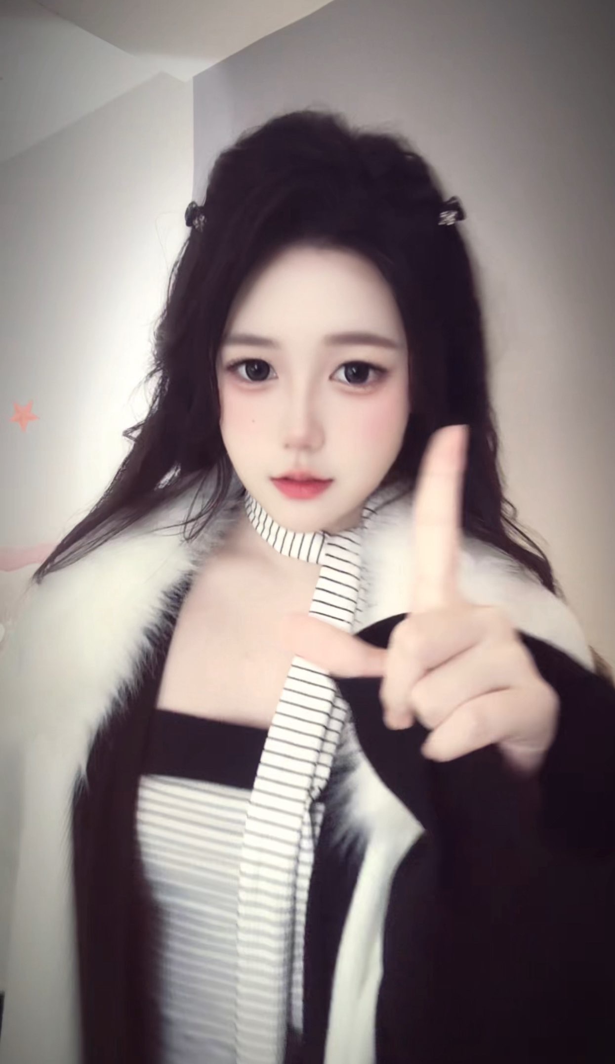 藝藝???主播圖片