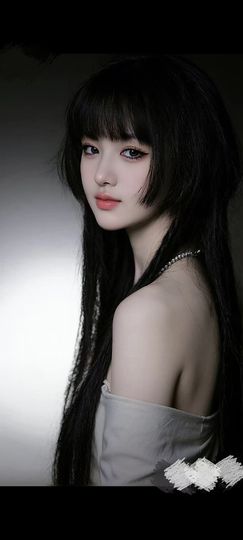 妞祝五一快乐😅的图片