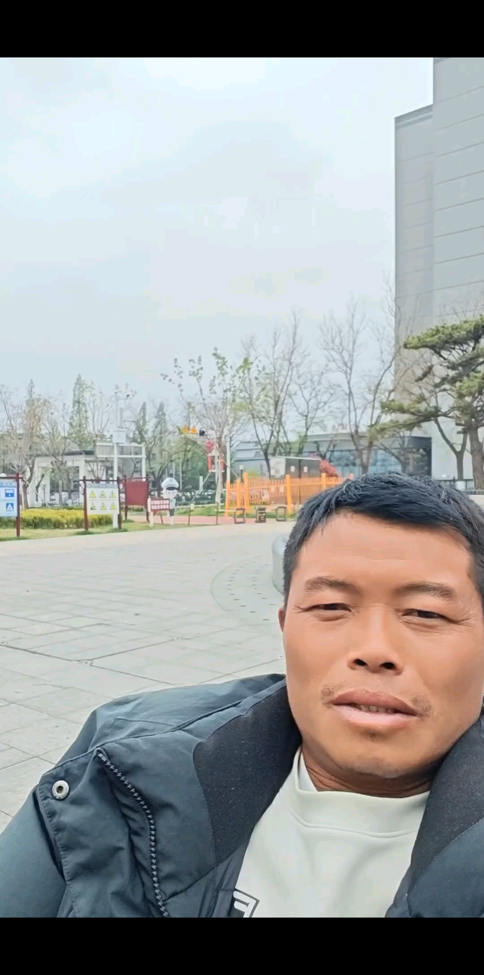 走哪睡哪今晚廣場露營