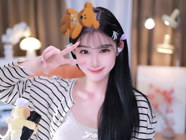 啾咪甜心主播照片