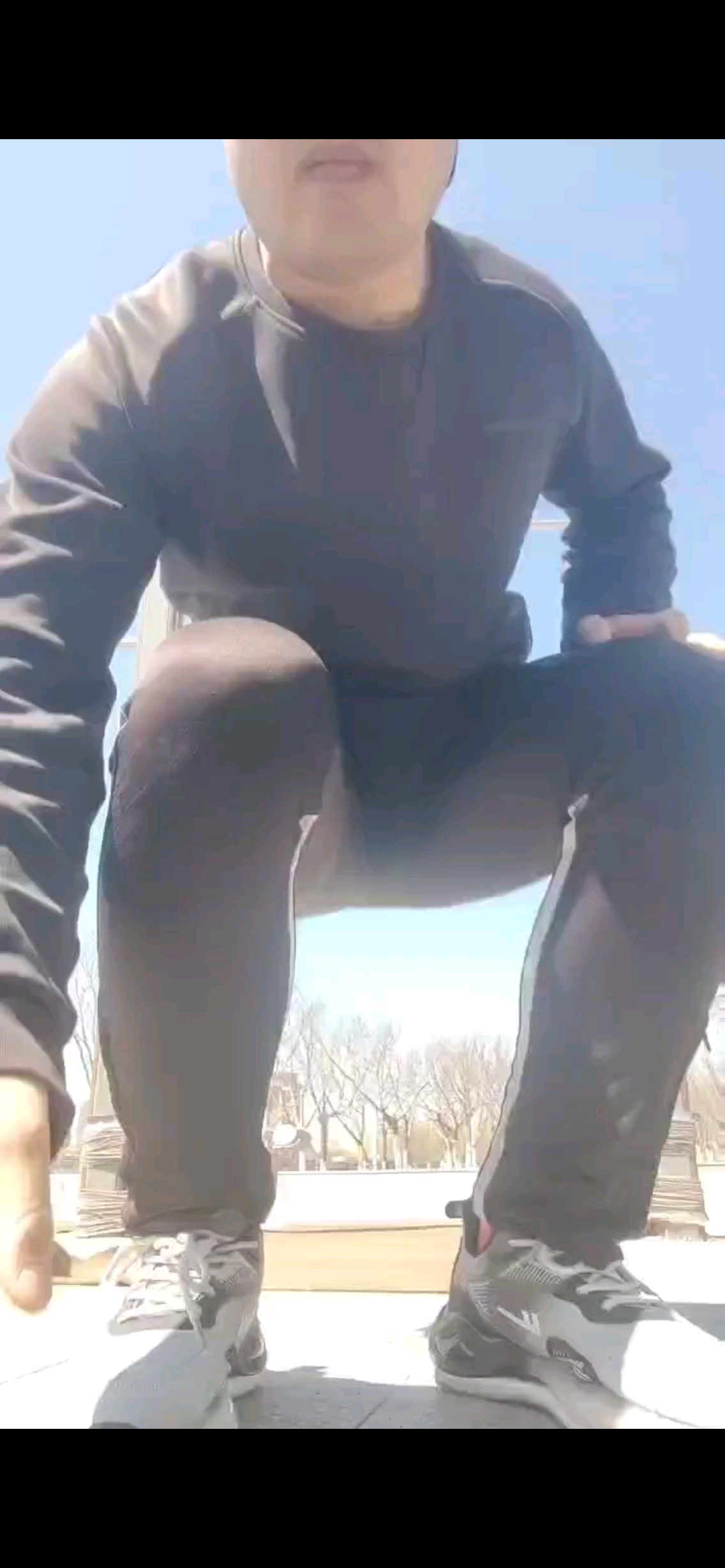 单杠锻炼