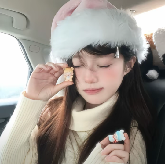 新人~萱萱o海报