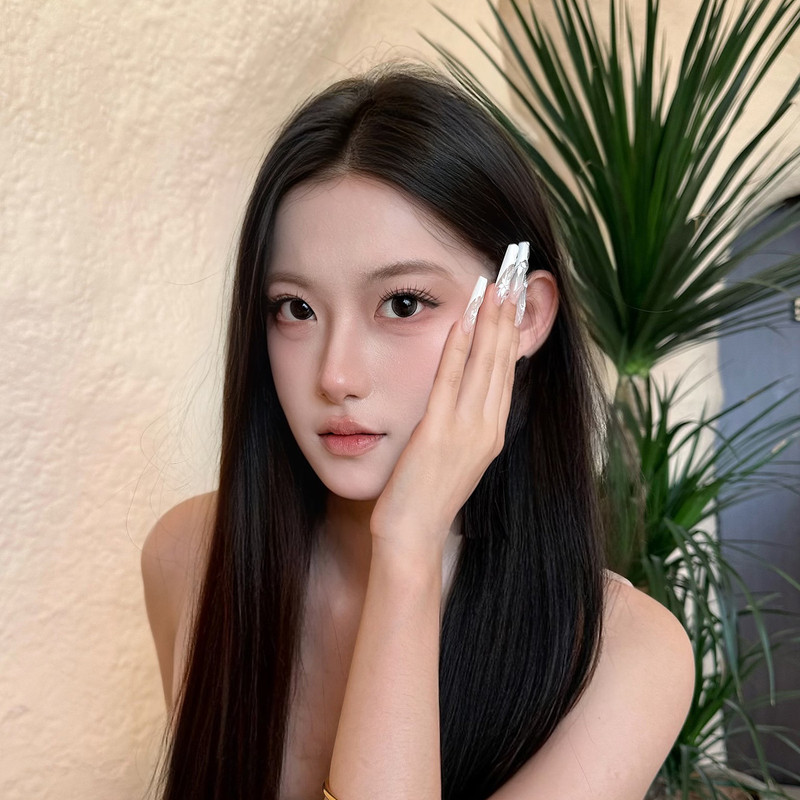 小鱼游_的主播海报