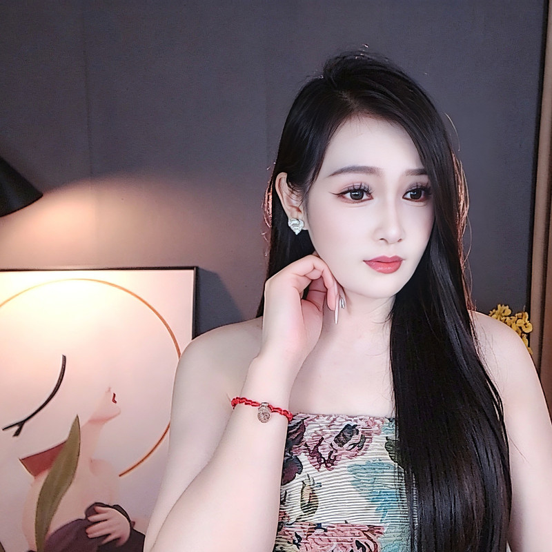一只柠努力的直播间