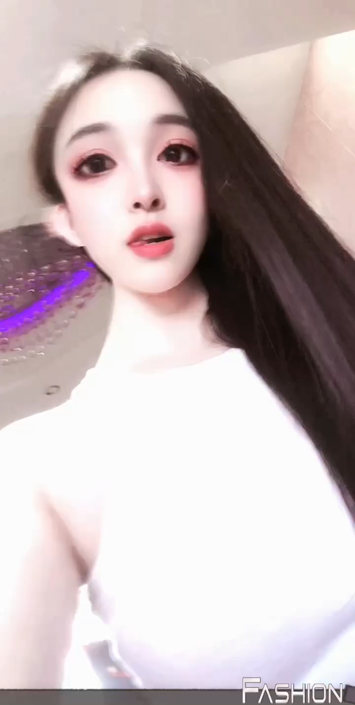 爱的底色是心疼和尊重