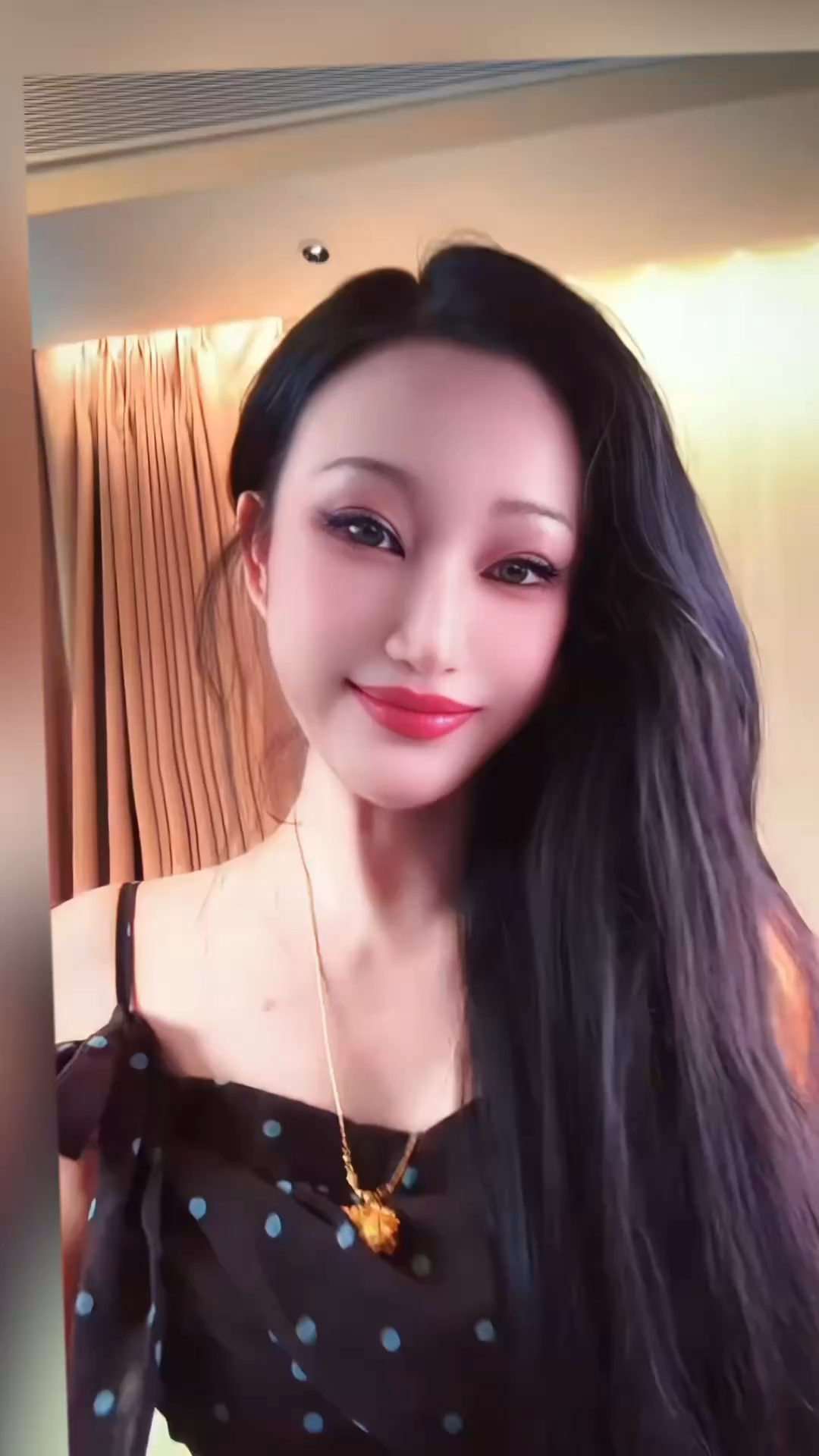 晚七点半