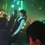 好哇叔专骗小主播