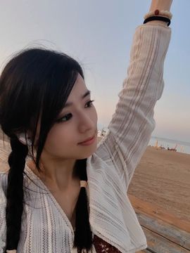 爱笑🌺休几天陪家人的图片