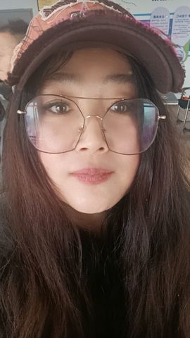 龙菲菲越来越好的图片